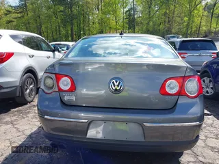 2008 Volkswagen Passat Komfort with VIN WVWAK73C48E145599, listed as a IAAI auction lot 42005894 with 158,147 mi miles and . Bid and sale history available at DreamBid. Image 16.