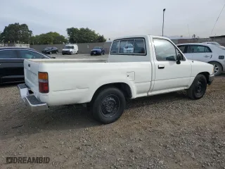 1993 Toyota 2WD Pickups DX with VIN JT4RN81P4P5168613, listed as a Copart auction lot 82611524 with 200,408 mi miles and Clean Title. Bid and sale history available at carsss.com. Image 3.
