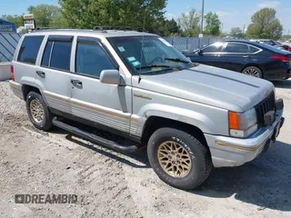 1995 Jeep Grand Cherokee Limited с VIN 1J4GZ78Y0SC788877, выставлен на аукционе IAAI как лот 42196640 с пробегом 134 523 миль миль и . История ставок и продаж доступна на DreamBid. Изображение 1.