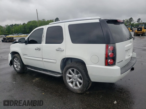 2008 GMC Yukon Denali with VIN 1GKFK63898J117949, listed as a Copart auction lot 52685705 with 179,254 mi miles and Salvage title. Bid and sale history available at DreamBid. Image 2.