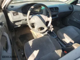 2000 Honda Civic VP with VIN 2HGEJ6614YH592338, listed as a Copart auction lot 44625655 with 124,155 mi miles and Salvage Title. Bid and sale history available at carsss.com. Image 8.