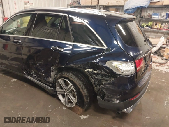 2019 Mercedes-Benz GLC 300 z VIN WDC0G4KB5KV123522, wystawiony jako IAAI lot #40485029 z przebiegiem 48 685 mil mil oraz . Historia ofert i sprzedaży dostępna na DreamBid. Obrazek 6.