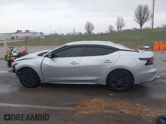 2020 Nissan Maxima SV with VIN 1N4AA6CV5LC372955, listed as a IAAI auction lot 41175876 with 91,061 mi miles. Bid and sale history available at carsss.com. Image 15.