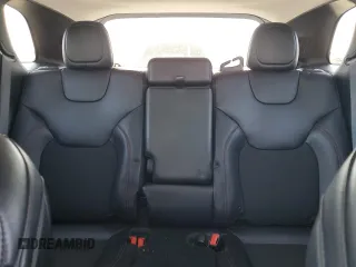 2019 Jeep Cherokee Trailhawk Elite z VIN 1C4PJMBN0KD427007, wystawiony jako Copart lot #57429735 z przebiegiem 54 070 mil mil oraz Szkoda całkowita • Salvage title. Historia ofert i sprzedaży dostępna na DreamBid. Obrazek 10.
