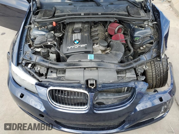 2010 BMW 3 Series 335i xDrive with VIN WBAPL3C59AA407936, listed as a Copart auction lot 70455304 with 89,675 mi miles and Salvage title. Bid and sale history available at DreamBid. Image 11.