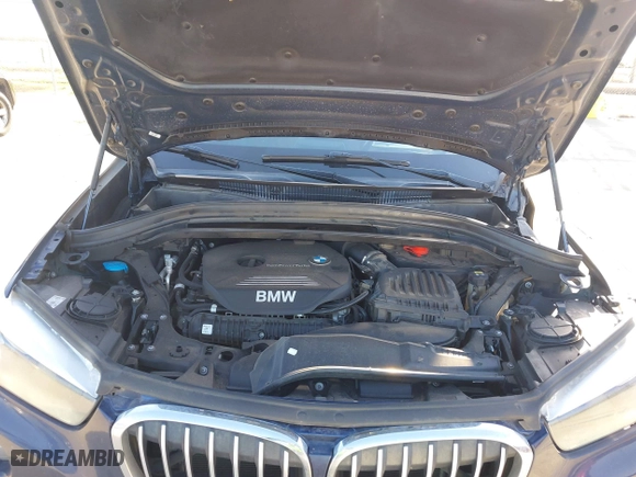2019 BMW X1 sDrive28i with VIN WBXHU7C54K5L11298, listed as a IAAI auction lot 41662155 with 36,753 mi miles. Bid and sale history available at carsss.com. Image 10.