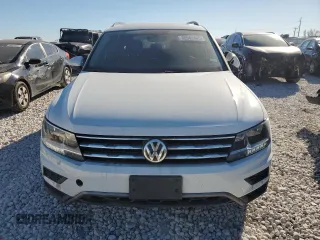 2020 Volkswagen Tiguan SE with VIN 3VV2B7AX4LM025185, listed as a Copart auction lot 48942445 with 82,550 mi miles and Salvage Title. Bid and sale history available at DreamBid. Image 5.