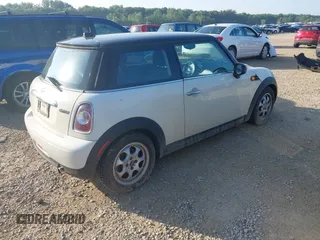 2013 MINI Hardtop with VIN WMWSU3C5XDT687396, listed as a IAAI auction lot 42669510 with 116,143 mi miles and . Bid and sale history available at DreamBid. Image 4.