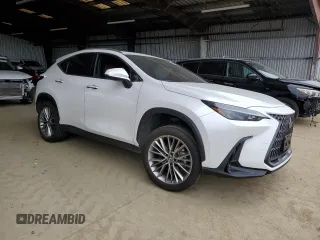 2025 Lexus NX 350 Premium with VIN JTJGGCEZ4S5010472, listed as a Copart auction lot 54560975 with 9,587 mi miles and Salvage title. Bid and sale history available at DreamBid. Image 4.