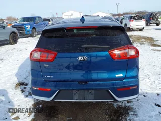 2018 Kia Niro LX with VIN KNDCB3LC3J5210563, listed as a IAAI auction lot 41570690 with 102,613 mi miles. Bid and sale history available at carsss.com. Image 16.