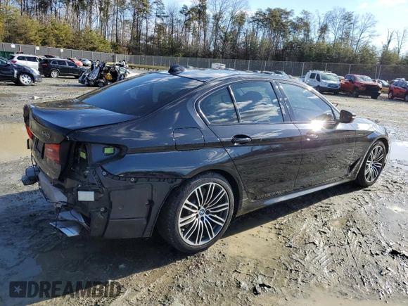 2019 BMW 5 Series 540i xDrive with VIN WBAJE7C56KWW29944, listed as a Copart auction lot 45582385 with 86,883 mi miles and Salvage Title. Bid and sale history available at carsss.com. Image 3.