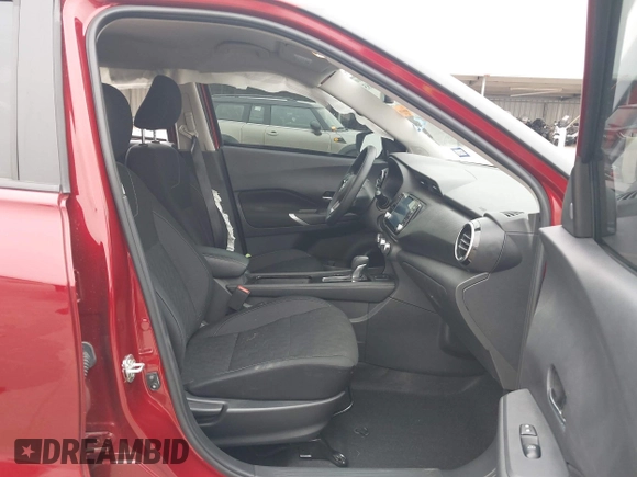 2024 Nissan Kicks SV with VIN 3N1CP5CV0RL517282, listed as a IAAI auction lot 41725085 with 4,932 mi miles. Bid and sale history available at carsss.com. Image 5.