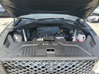 2024 Genesis GV70 2.5T with VIN 5NMMADTB1RH005871, listed as a Copart auction lot 60671675 with 15,786 mi miles and Salvage title. Bid and sale history available at DreamBid. Image 12.