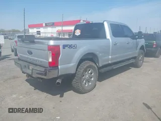 2019 Ford F-250 XL z VIN 1FT7W2B66KEC54893, wystawiony jako IAAI lot #41887418 z przebiegiem 151 950 mil mil oraz . Historia ofert i sprzedaży dostępna na DreamBid. Obrazek 4.