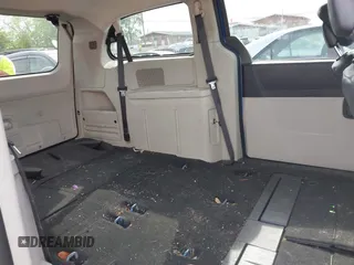 2010 Dodge Grand Caravan Hero with VIN 2D4RN3D16AR418389, listed as a IAAI auction lot 42101018 with 222,046 mi miles and . Bid and sale history available at DreamBid. Image 8.