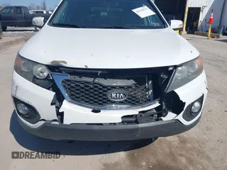 2011 Kia Sorento LX with VIN 5XYKTDA10BG072702, listed as a IAAI auction lot 41762573 with 142,937 mi miles. Bid and sale history available at carsss.com. Image 6.