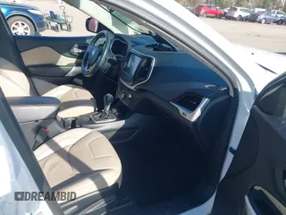 2018 Jeep Cherokee Limited with VIN 1C4PJMDX3JD588626, listed as a IAAI auction lot 41913964 with 80,106 mi miles. Bid and sale history available at carsss.com. Image 5.