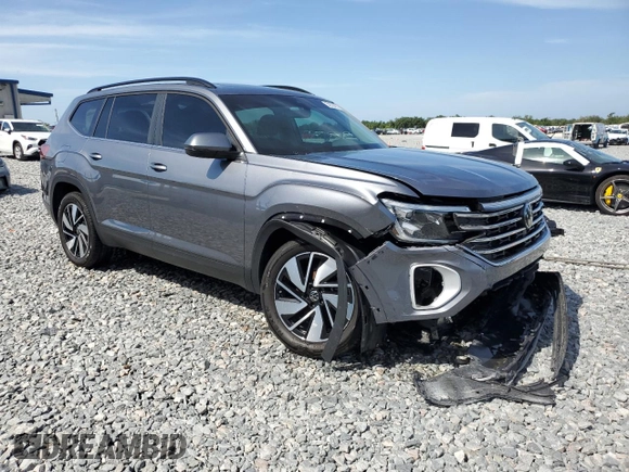 2024 Volkswagen Atlas SE with VIN 1V2JR2CA3RC570756, listed as a Copart auction lot 53936465 with 7,956 mi miles and Salvage title. Bid and sale history available at DreamBid. Image 4.