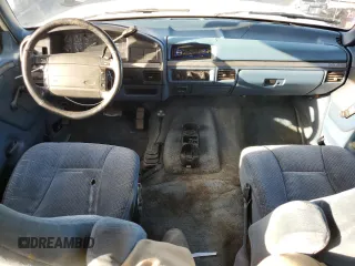 1994 Ford Bronco XL с VIN 1FMEU15N0RLA76670, выставлен на аукционе Copart как лот 46048315 с пробегом 269 968 миль миль и Списание • Salvage title. История ставок и продаж доступна на DreamBid. Изображение 8.