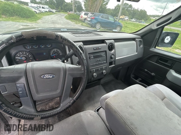 2013 Ford F-150 XL with VIN 1FTMF1CM7DFE09796, listed as a Copart auction lot 59937875 with 67,872 mi miles and Clean title. Bid and sale history available at DreamBid. Image 9.
