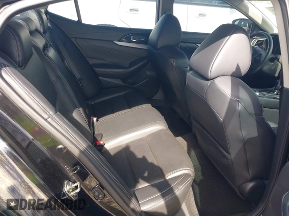 2016 Nissan Maxima SR z VIN 1N4AA6AP2GC426089, wystawiony jako IAAI lot #42314306 z przebiegiem 67 439 mil mil oraz . Historia ofert i sprzedaży dostępna na DreamBid. Obrazek 8.