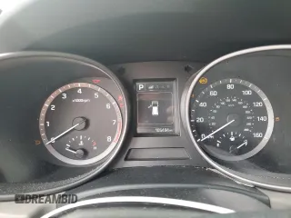 2017 Hyundai Santa Fe 2.4L z VIN 5NMZU3LB8HH032409, wystawiony jako Copart lot #57939915 z przebiegiem 105 494 mil mil oraz Szkoda całkowita • Salvage title. Historia ofert i sprzedaży dostępna na DreamBid. Obrazek 9.