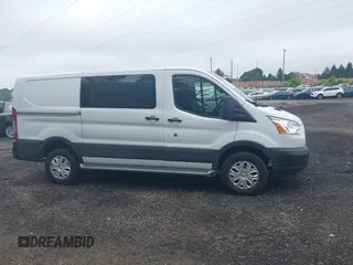 2019 Ford Transit z VIN 1FTYR1YM7KKB20309, wystawiony jako IAAI lot #42604821 z przebiegiem 42 413 mil mil oraz . Historia ofert i sprzedaży dostępna na DreamBid. Obrazek 14.