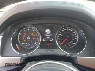2018 Volkswagen Atlas SE with VIN 1V2KR2CA1JC505493, listed as a Copart auction lot 62057515 with 96,795 mi miles and Salvage title. Bid and sale history available at DreamBid. Image 9.