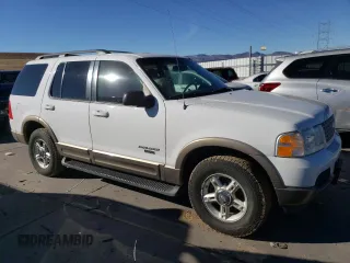 2002 Ford Explorer Eddie Bauer z VIN 1FMZU74E02ZA74457, wystawiony jako Copart lot #84026574 z przebiegiem 165 534 mil mil oraz Czysty tytuł • Clean title. Historia ofert i sprzedaży dostępna na DreamBid. Obrazek 4.
