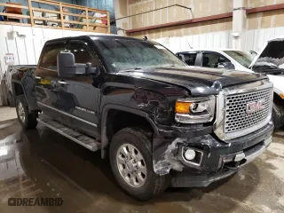 2015 GMC Sierra 2500HD Denali with VIN 1GT120EGXFF152748, listed as a Copart auction lot 49669354 with 124,977 mi miles and Clean Title. Bid and sale history available at carsss.com. Image 4.
