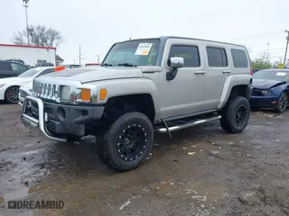 2006 Hummer H3 with VIN 5GTDN136168100264, listed as a IAAI auction lot 41909894 with 136,284 mi miles. Bid and sale history available at carsss.com. Image 17.