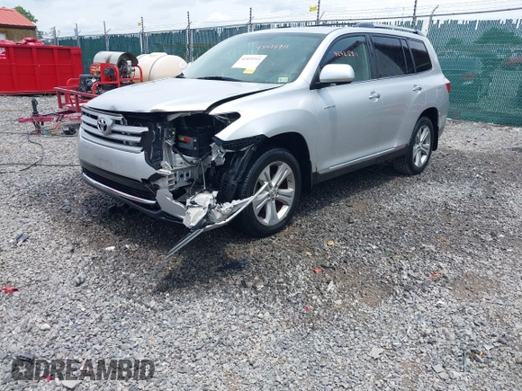 2013 Toyota Highlander Limited with VIN 5TDDK3EH9DS231526, listed as a IAAI auction lot 42425311 with 206,168 mi miles and . Bid and sale history available at DreamBid. Image 2.