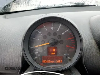 2015 MINI Countryman S z VIN WMWZC3C59FWT05264, wystawiony jako Copart lot #44647875 z przebiegiem 83 663 mil mil oraz Szkoda całkowita • Salvage title. Historia ofert i sprzedaży dostępna na DreamBid. Obrazek 9.