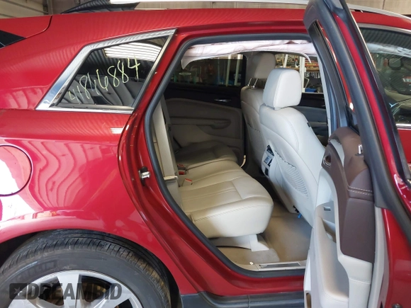 2011 Cadillac SRX Premium Collection with VIN 3GYFNFEY9BS550512, listed as a IAAI auction lot 41866884 with 110,675 mi miles. Bid and sale history available at carsss.com. Image 8.