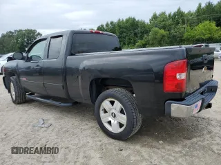 2007 Chevrolet Silverado 1500 LT w/2LT with VIN 2GCEC19Y971627161, listed as a Copart auction lot 66328614 with 178,177 mi miles and Salvage Title. Bid and sale history available at carsss.com. Image 2.