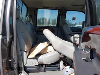 2005 Ford Super Duty F-250 XL with VIN 1FTSW21P05EC31103, listed as a IAAI auction lot 41966914 with 154,095 mi miles. Bid and sale history available at carsss.com. Image 8.