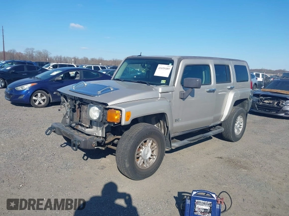 2007 Hummer H3 SUV with VIN 5GTDN13E078168015, listed as a IAAI auction lot 41695489 with 179,056 mi miles and . Bid and sale history available at DreamBid. Image 2.