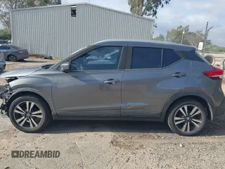 2019 Nissan Kicks SR with VIN 3N1CP5CU9KL483310, listed as a IAAI auction lot 41885087 with 128,055 mi miles. Bid and sale history available at carsss.com. Image 15.