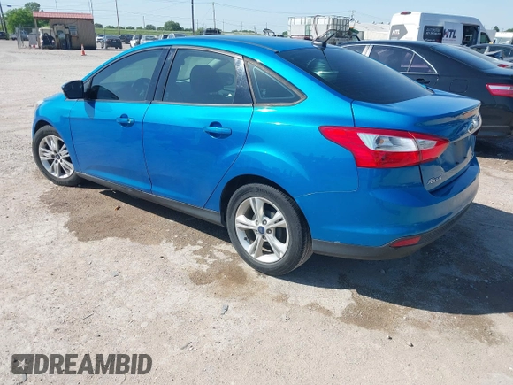 2014 Ford Focus SE with VIN 1FADP3F29EL122925, listed as a IAAI auction lot 42044004 with 216,490 mi miles. Bid and sale history available at carsss.com. Image 3.