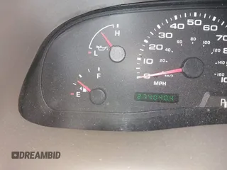 2002 Ford Excursion Limited с VIN 1FMNU43SX2EA77555, выставлен на аукционе IAAI как лот 41526308 с пробегом 274 040 миль миль и . История ставок и продаж доступна на DreamBid. Изображение 16.