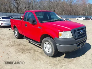 2007 Ford F-150 XL with VIN 1FTRF12257NA69421, listed as a IAAI auction lot 41800127 with 266,741 mi miles. Bid and sale history available at carsss.com. Image 1.