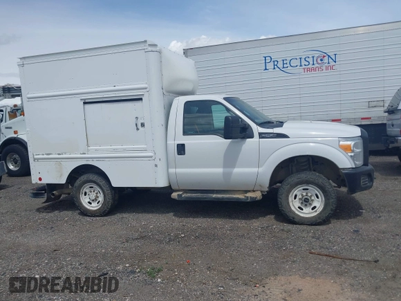 2015 Ford F-250 XL with VIN 1FDBF2B67FED21660, listed as a IAAI auction lot 42014093 with 560,205 mi miles and . Bid and sale history available at DreamBid. Image 13.