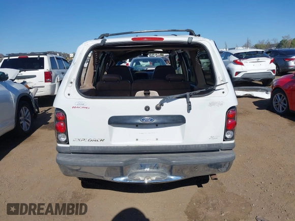 2000 Ford Explorer XLT с VIN 1FMZU63P8YZB84601, выставлен на аукционе IAAI как лот 41340435 с пробегом 132 511 миль миль и . История ставок и продаж доступна на DreamBid. Изображение 16.