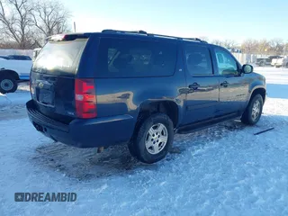 2008 Chevrolet Suburban Commercial with VIN 1GNFK16318J207263, listed as a IAAI auction lot 41246619 with 247,454 mi miles. Bid and sale history available at carsss.com. Image 4.