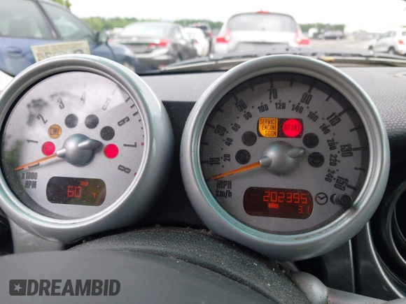 2005 MINI Hardtop S with VIN WMWRE33505TL10590, listed as a IAAI auction lot 42329906 with 202,395 mi miles and . Bid and sale history available at DreamBid. Image 7.