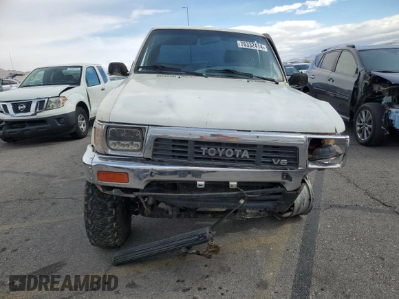1989 Toyota Pickup DLX с VIN JT4VN13D1K5008139, выставлен на аукционе Copart как лот 76332414 с пробегом 131 303 миль миль и Списание • Salvage title. История ставок и продаж доступна на DreamBid. Изображение 5.