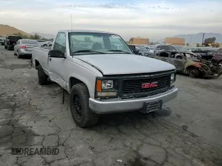1995 GMC Sierra 3500 z VIN 1GTGC34K8SE549695, wystawiony jako Copart lot #86336644 z przebiegiem 258 439 mil mil oraz Szkoda całkowita • Salvage title. Historia ofert i sprzedaży dostępna na DreamBid. Obrazek 10.