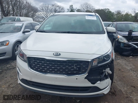 2021 Kia Sedona EX with VIN KNDMB5C11M6671063, listed as a IAAI auction lot 41707868 with 130,891 mi miles. Bid and sale history available at carsss.com. Image 12.