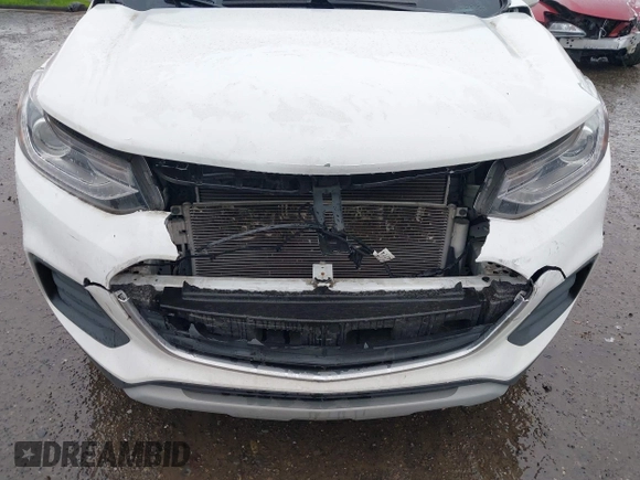 2021 Chevrolet Trax LT with VIN KL7CJPSB9MB331460, listed as a IAAI auction lot 42019002 with 91,135 mi miles. Bid and sale history available at carsss.com. Image 6.