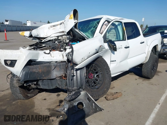 2012 Toyota Tacoma PreRunner z VIN 3TMJU4GN2CM128050, wystawiony jako IAAI lot #42200352 z przebiegiem Nie podano mil oraz . Historia ofert i sprzedaży dostępna na DreamBid. Obrazek 21.